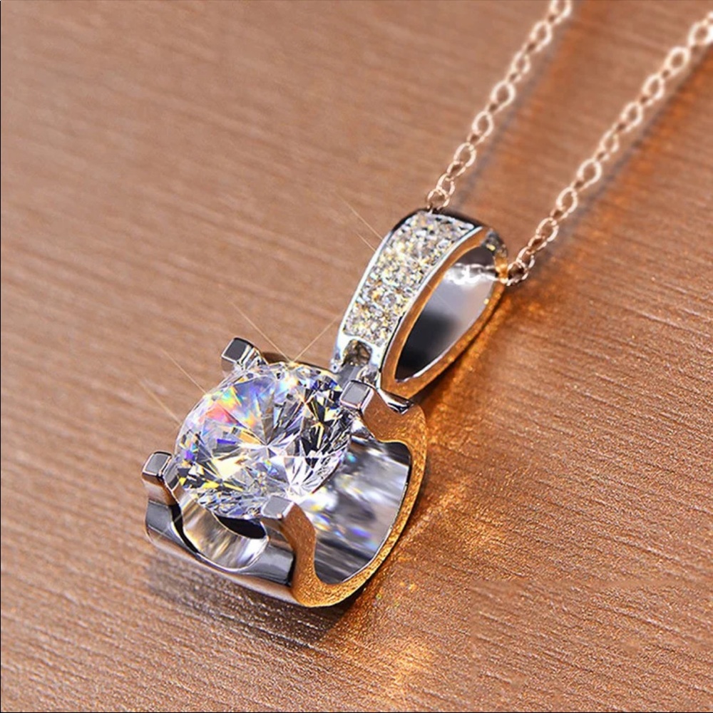 New 925 Silver Women’s Beautiful Diamond Necklace